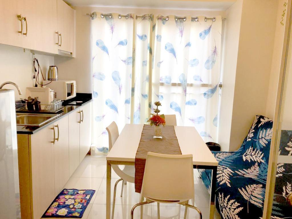 Smdc Tagaytay Taal Lake Condo Cook Netflix No Balcony No Free Parking Tagaytay City Eksteriør billede